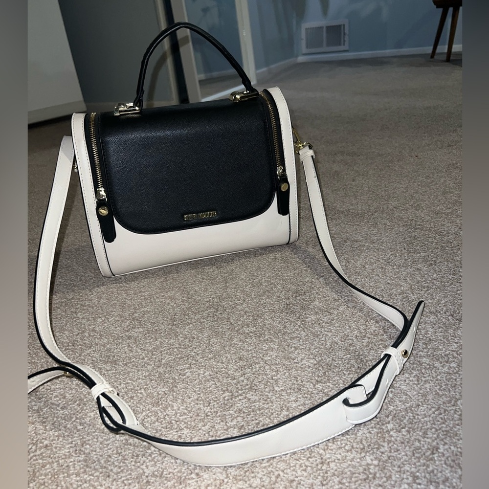 Small black & white Steve Madden bag